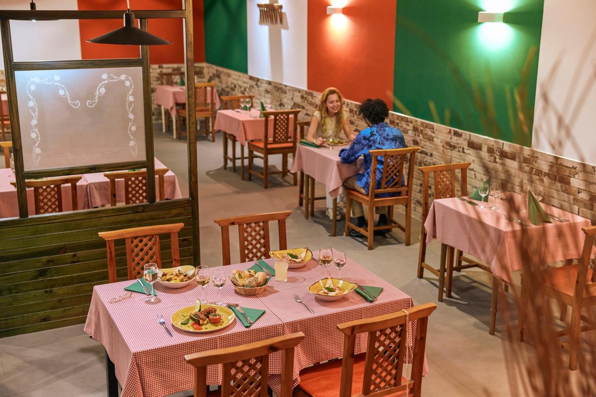 Готель Tui Magic Life Fuerteventura Esquinzo Екстер'єр фото
